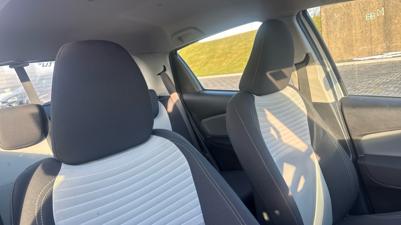 Toyota Yaris 1.5 Hybrid Icon 5dr CVT Hybrid Hatchback